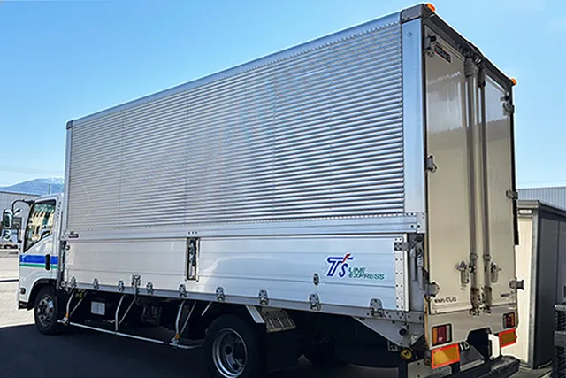 タケウチライン 保有車両の紹介 長野県 岡谷市 運送業